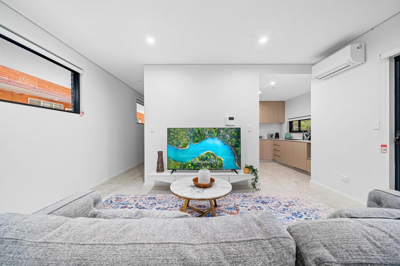 Urban Oasis In Heart Of Homebush Sydney Bagian luar foto