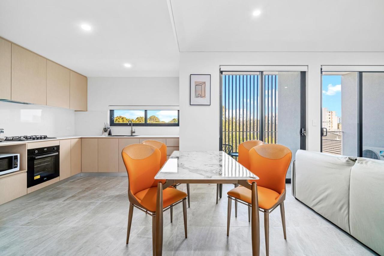 Urban Oasis In Heart Of Homebush Sydney Bagian luar foto