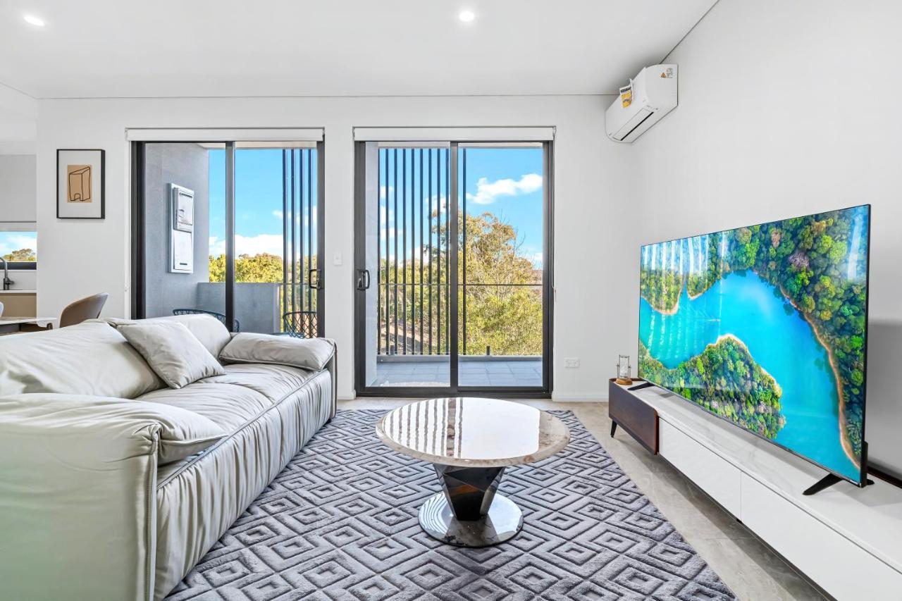 Urban Oasis In Heart Of Homebush Sydney Bagian luar foto
