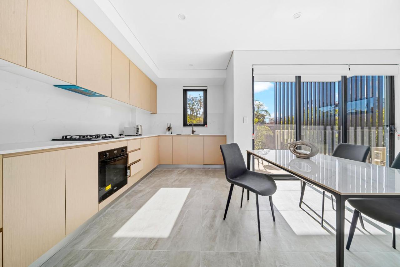 Urban Oasis In Heart Of Homebush Sydney Bagian luar foto